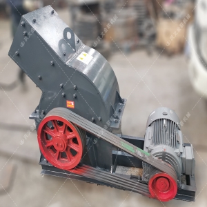 PC310X520小型錘式破碎機發貨圖片_發往河南洛河_破碎化工產品