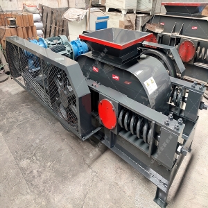 2PG610X400對輥破碎機發貨圖片_發往福建龍巖_鵝卵石制沙