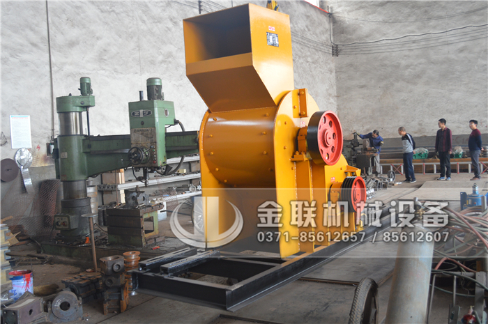 煤渣破碎機(jī)設(shè)備的市場報(bào)價(jià)是多少，哪個(gè)廠家價(jià)格優(yōu)惠？