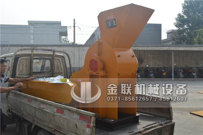 哪個(gè)廠家小型原煤粉碎機(jī)價(jià)格低，多少錢一臺(tái)？