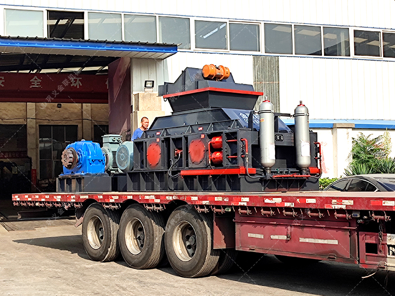 2PGY1007型全自動液壓對輥破碎機發往河北