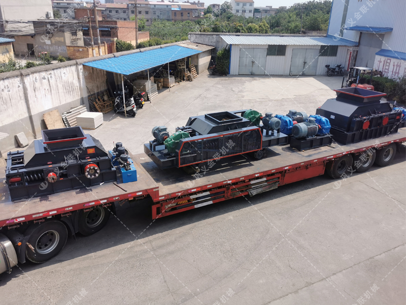 2PGC900X900雙齒輥破碎機發貨圖片_發往內蒙古赤峰_破碎煤