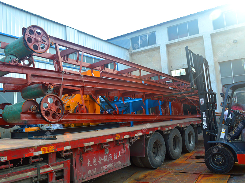 SCF88雙級破碎機,篩分機生產線發貨圖片_發往甘肅武威_破碎紅土 SCF88雙級破碎機,篩分機生產線發貨圖片_發往甘肅武威_破碎紅土