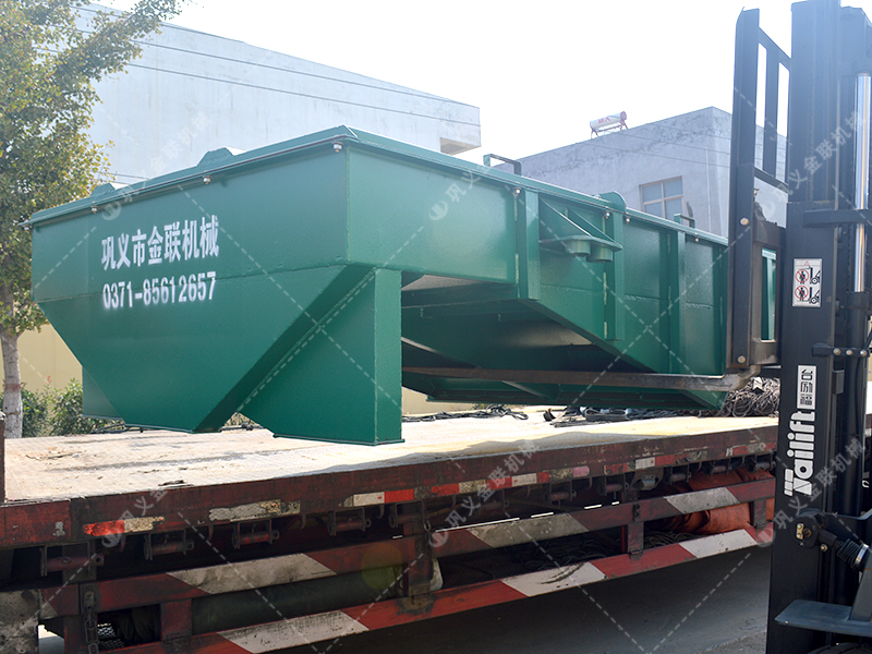 對輥機(jī),直線篩發(fā)貨圖片_發(fā)往廣東肇慶_處理干粉沙漿 對輥機(jī),直線篩發(fā)貨圖片_發(fā)往廣東肇慶_處理干粉沙漿