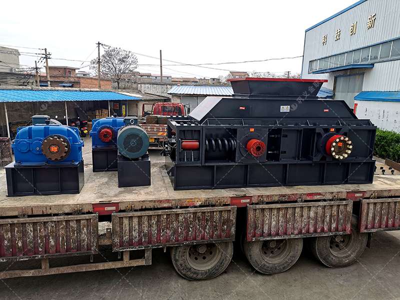 對輥制砂機從破碎到成品砂的生產過程是什么樣的? 對輥制砂機從破碎到成品砂的生產過程是什么樣的?