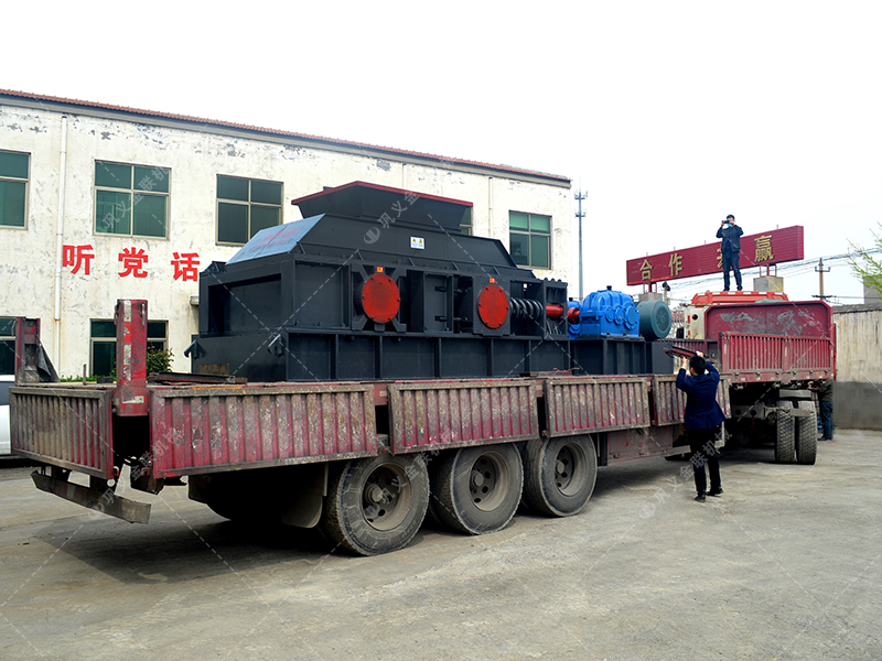 砂廠更換設備用對輥破碎機多少錢一臺？