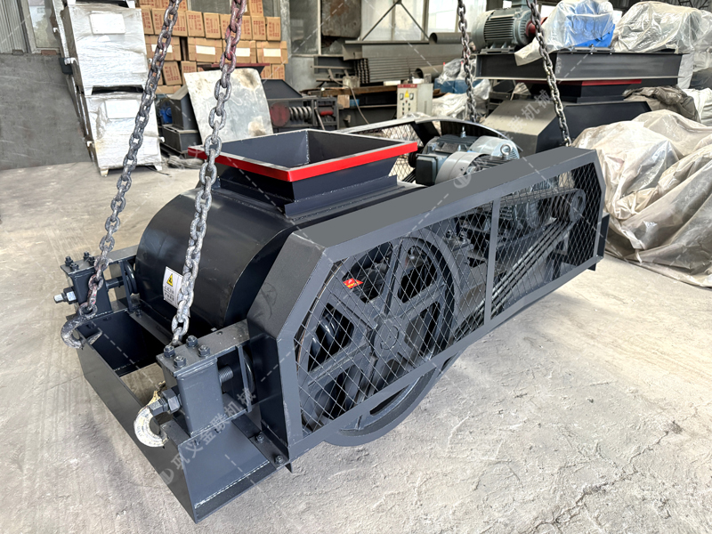 為何眾多混凝土再生廠家，都將雙齒輥破碎機視為生產線的 “定海神針”？?